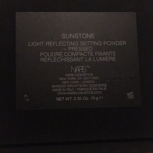 Light Reflecting Setting Powder ON SALE NOW - Picture 8 of 10